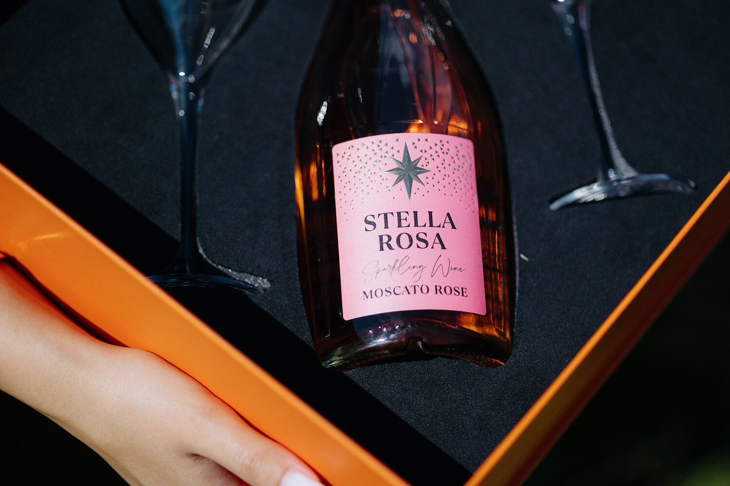 Stella Rosa Gift Box - Image 2